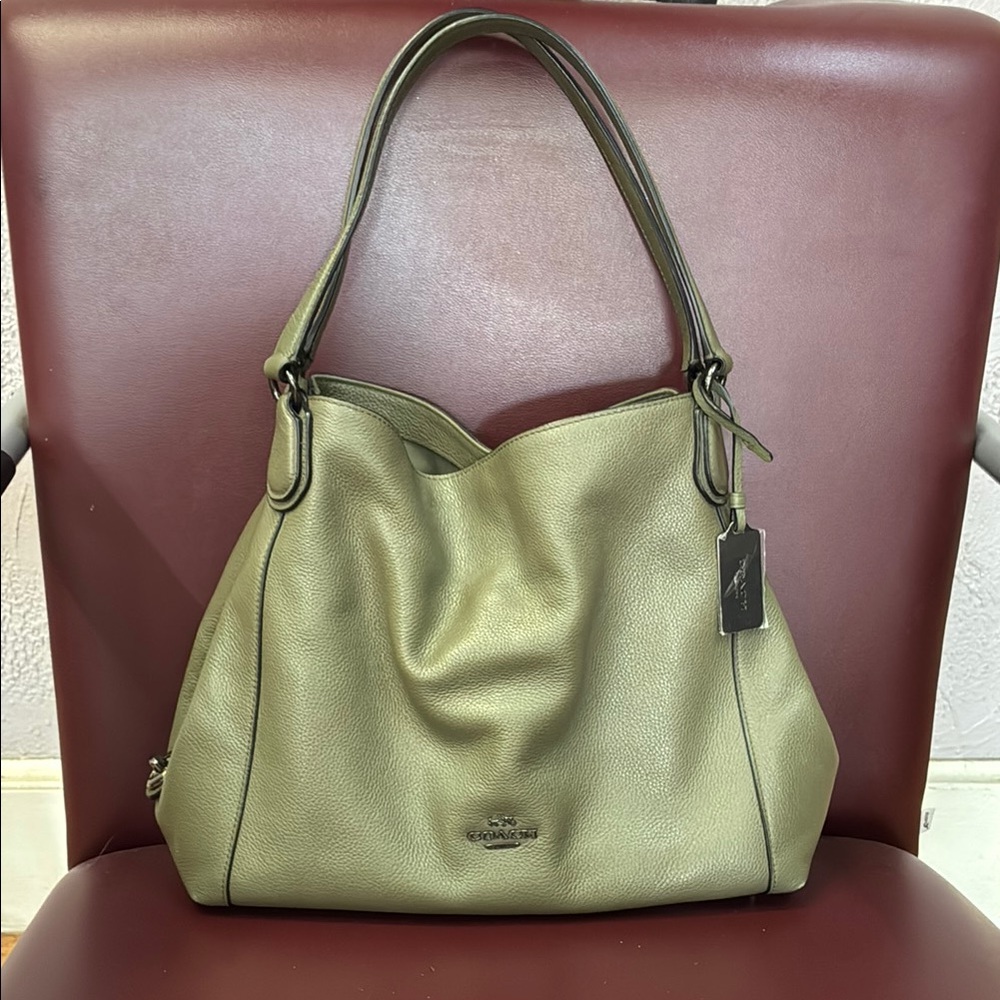 Coach Olive Leather Shoulder Bag